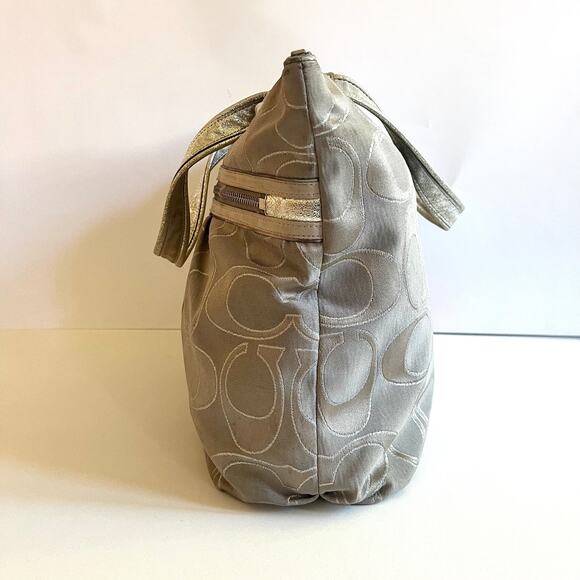 COACH POPPY RARE‼️ Tote, Champagne & Metallic - Picture 11 of 17